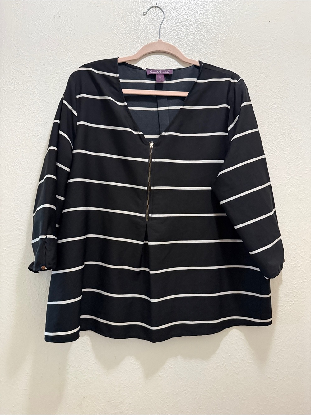 Gloria Vanderbilt Black and White Striped V-Neck Zip Top